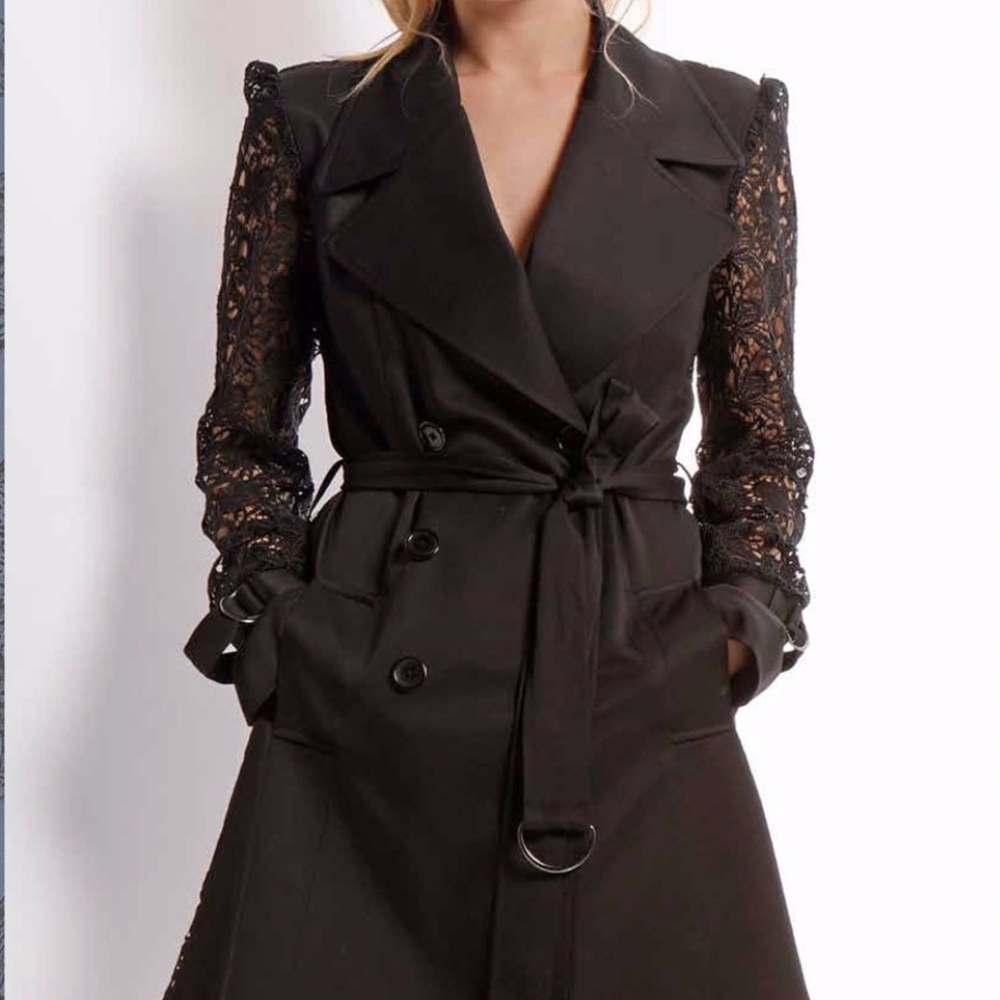 Trench Coat in A Rich Lace